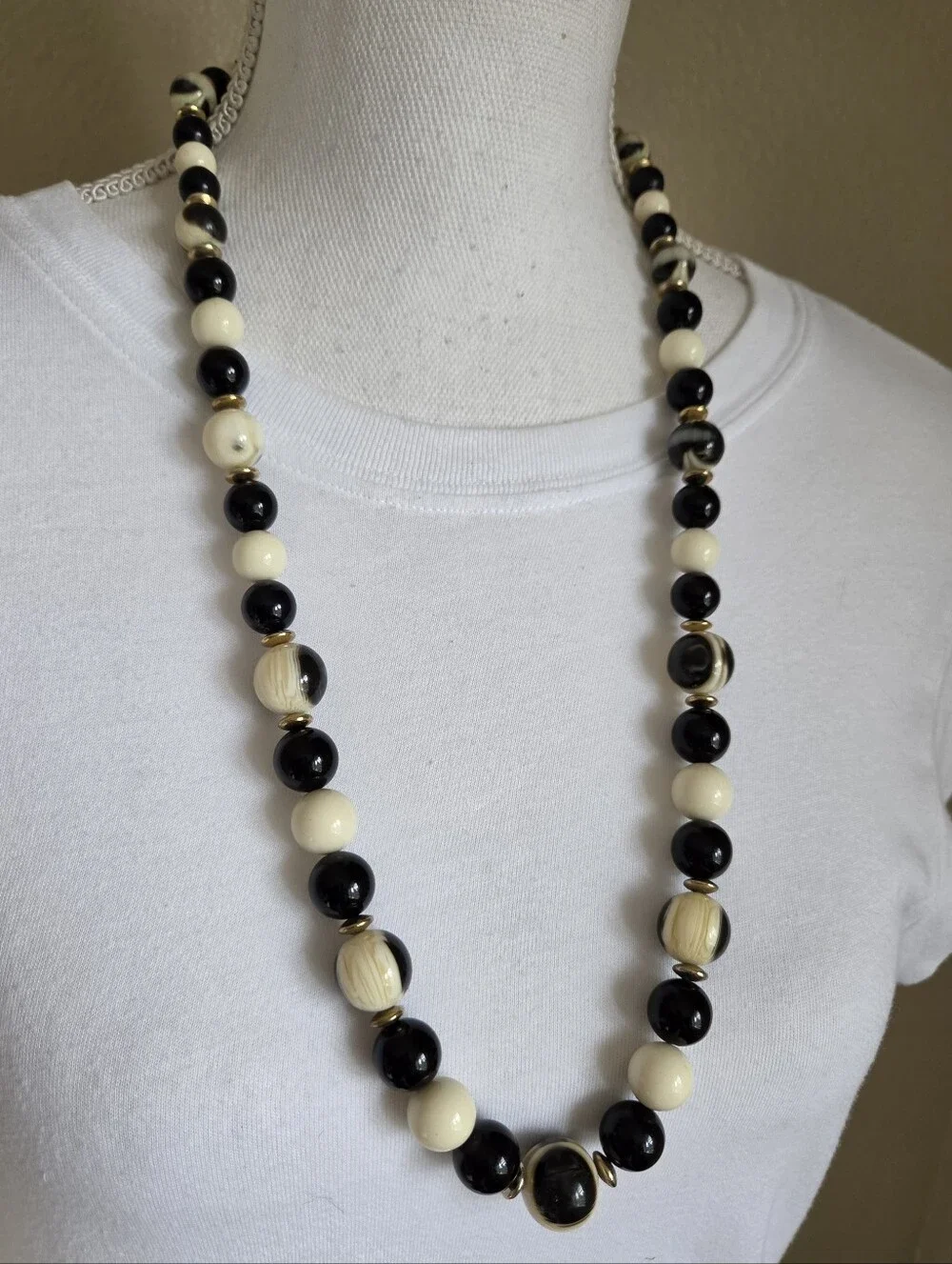 Vintage type necklace